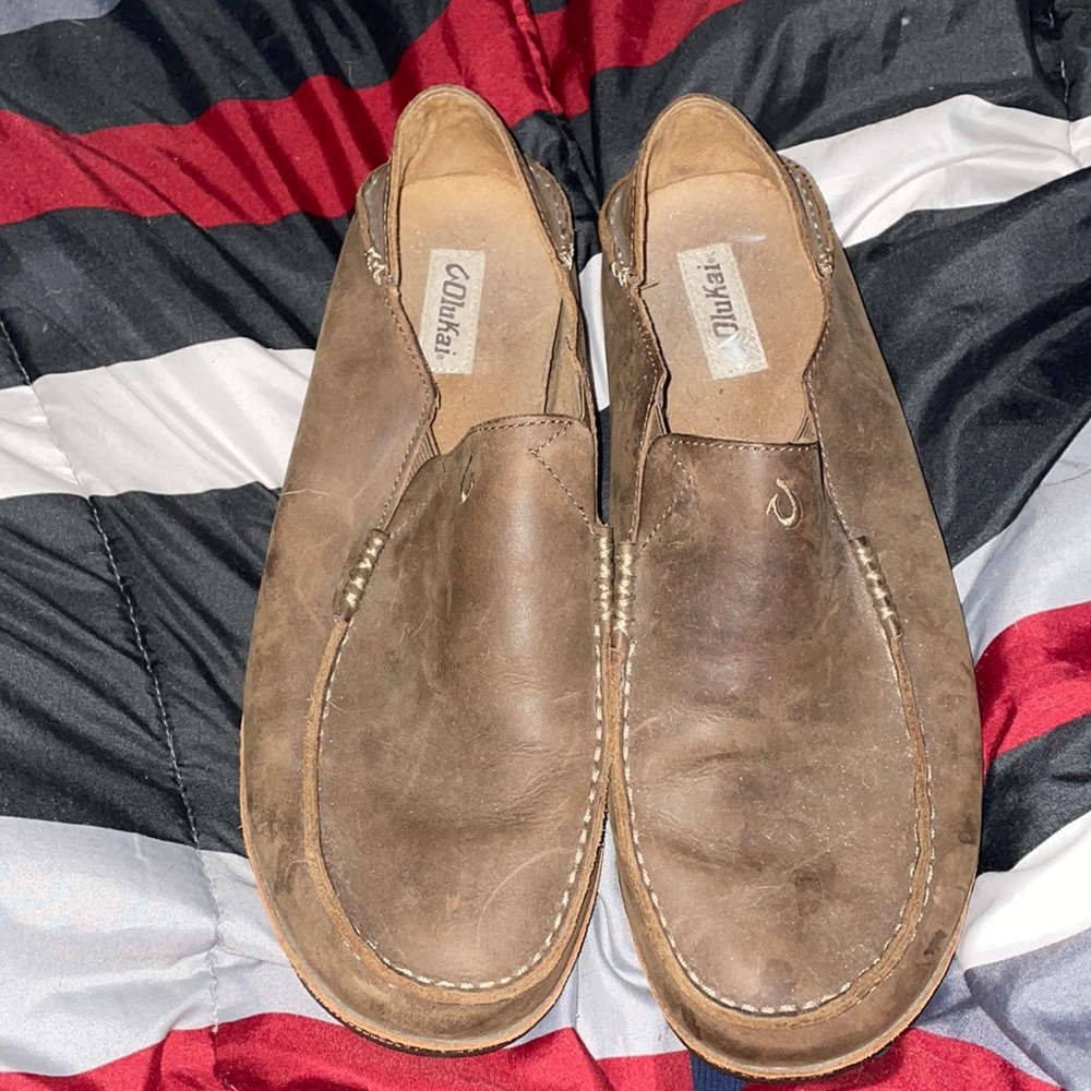 Men’s OluKai loafers